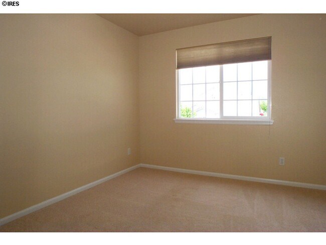 Building Photo - North Fort Collins Living with Space, Style, and Convenience