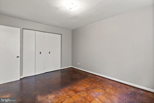 Building Photo - 6511 Brighton Ave