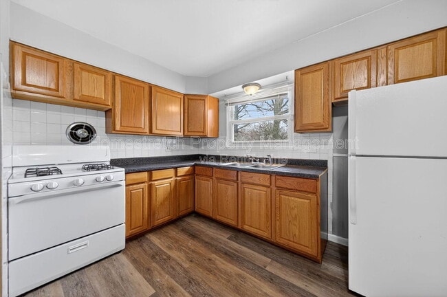 Building Photo - 10412 Gardo Ct