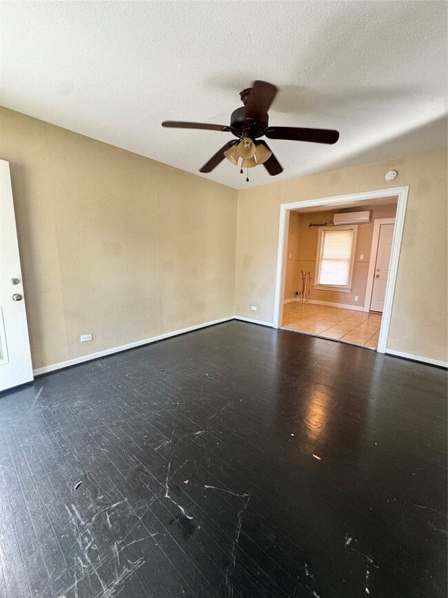 Building Photo - 4603 Canal St