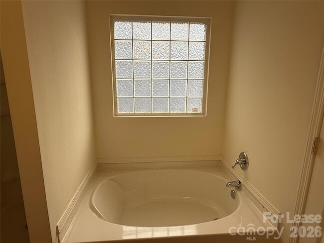 Building Photo - 4411 Canipe Dr