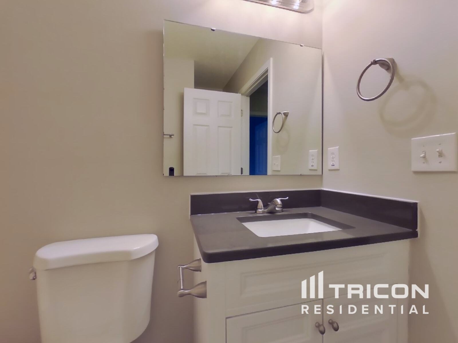 Building Photo - 129 Honey Tree Rd