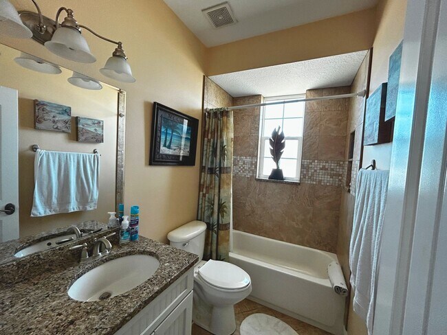 Building Photo - Available June 1st | Stunning Waterfront Home in Madeira Beach – 3 Bed / 3 Bath