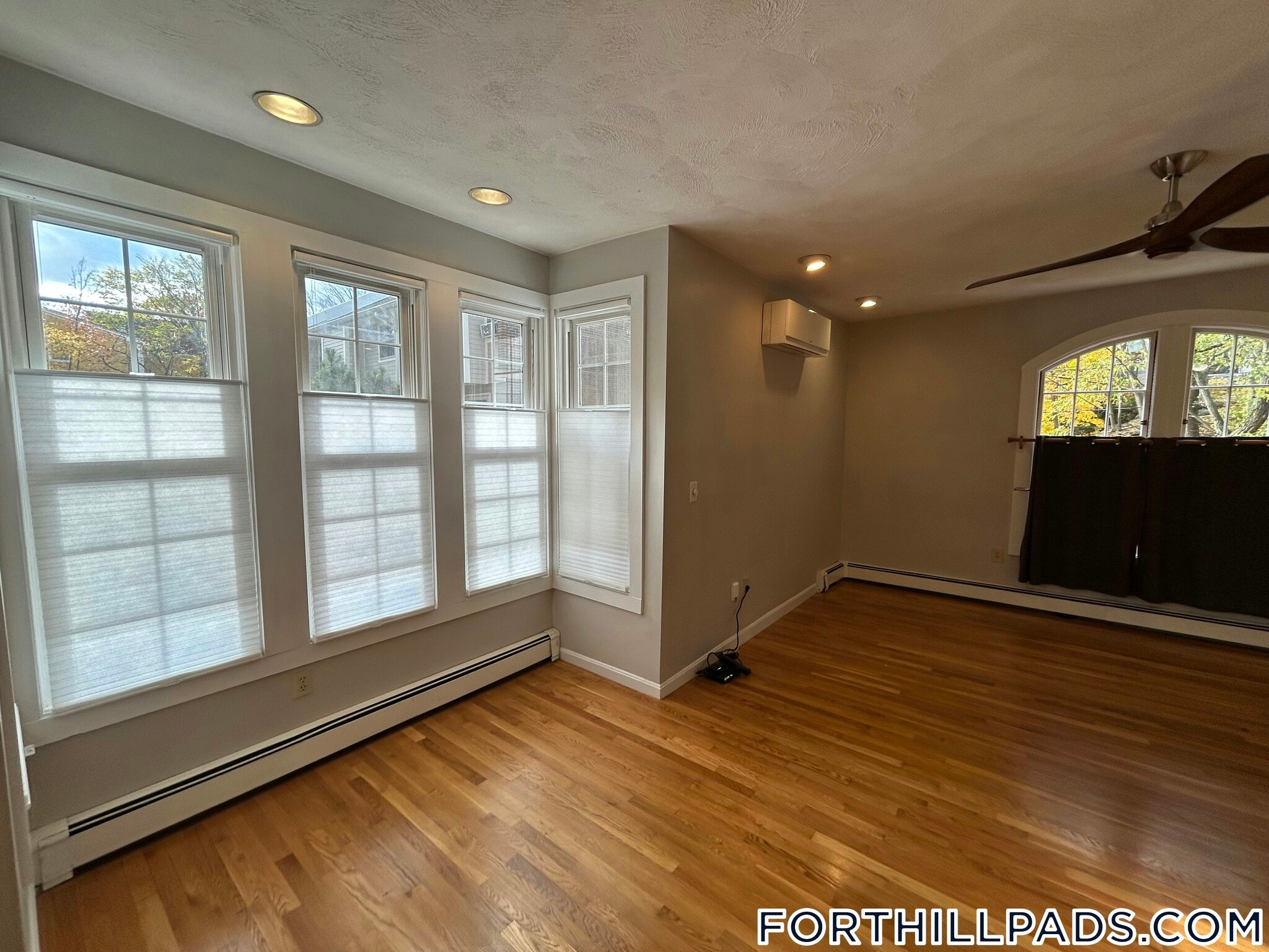 Building Photo - 120 Highland St