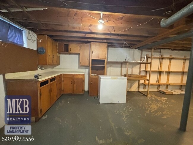 Building Photo - 3158 Galloway Dr