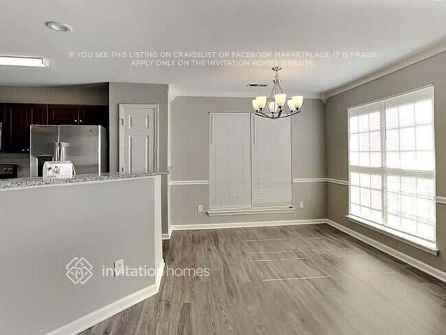 Building Photo - 204 Maywood Path