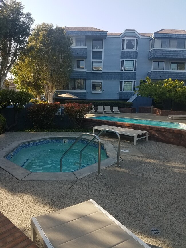 Building Photo - 311 Bora Bora Way