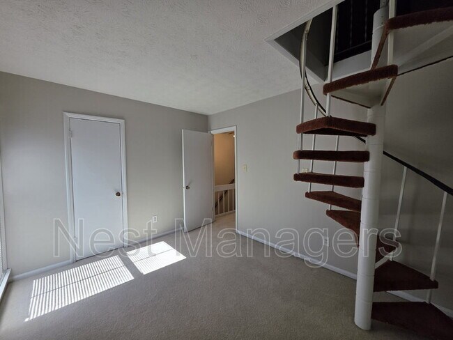 Building Photo - 4618 Fen Ct