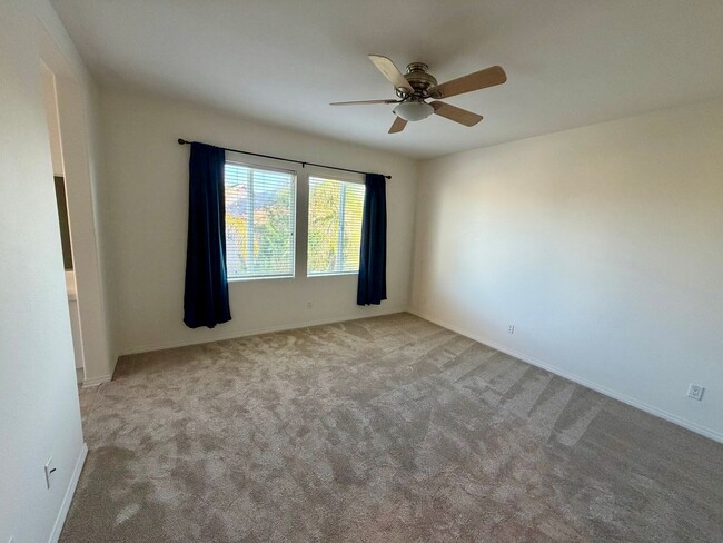 Building Photo - Beautiful 4bd 2.5ba  Murrieta Home with large yard!