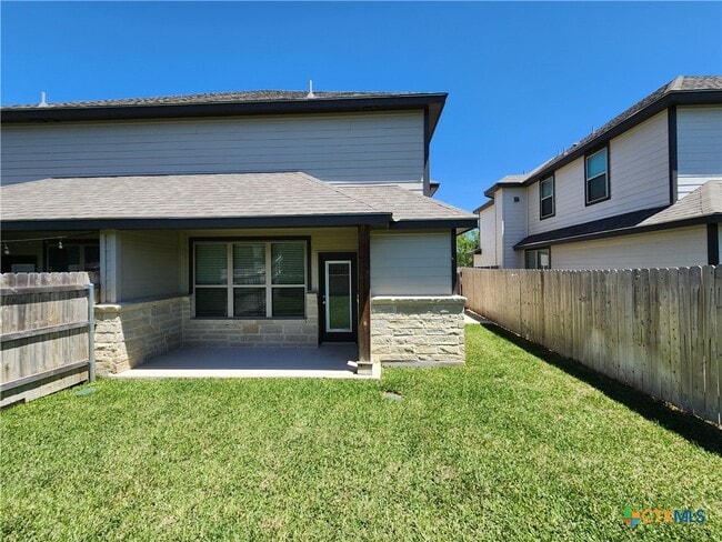 Building Photo - 2028 Rueben Rd