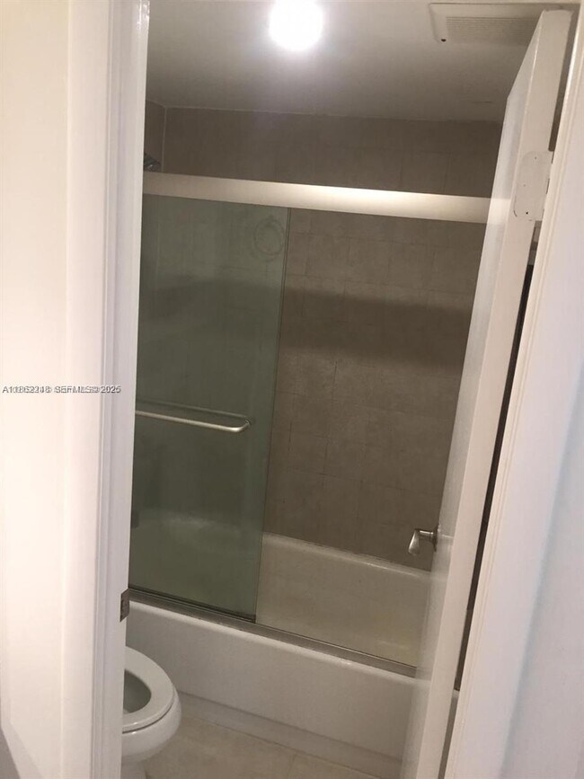 Building Photo - 20335 W Country Club Dr