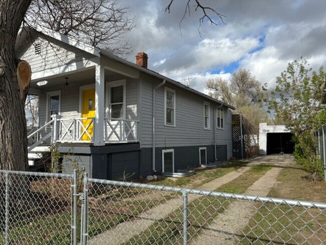 Building Photo - 839 N Jefferson St