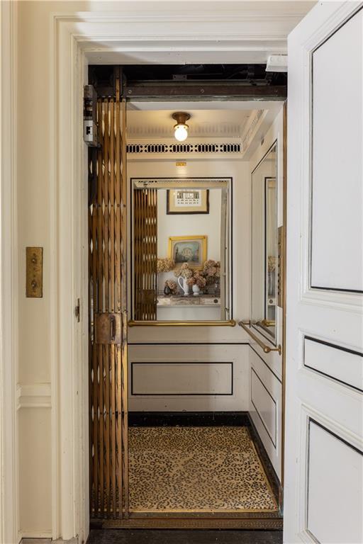 Building Photo - 115 Narragansett Ave