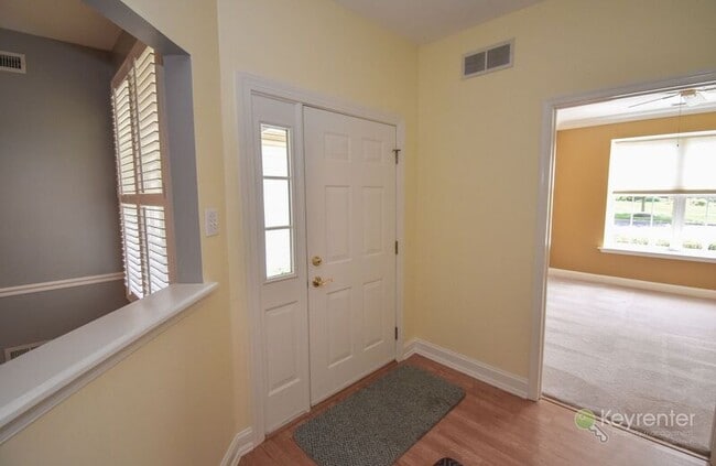 Building Photo - 1616 Saratoga Ct