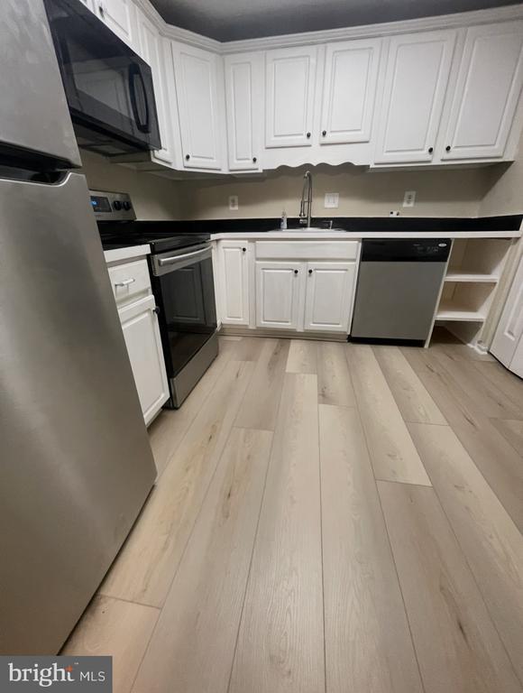 Building Photo - 10028 Stedwick Rd