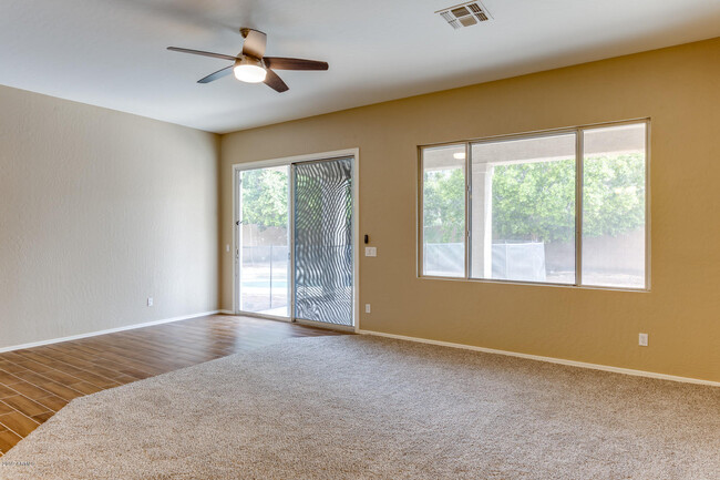 Building Photo - 966 W Citrus Way