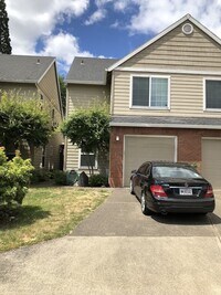 Building Photo - Beautiful Townhouse in Prime Tigard Locati...