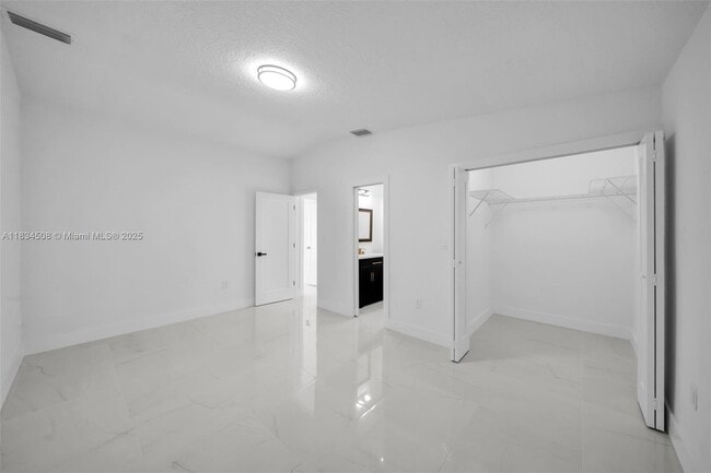 Building Photo - 20747 NW 41st Ave