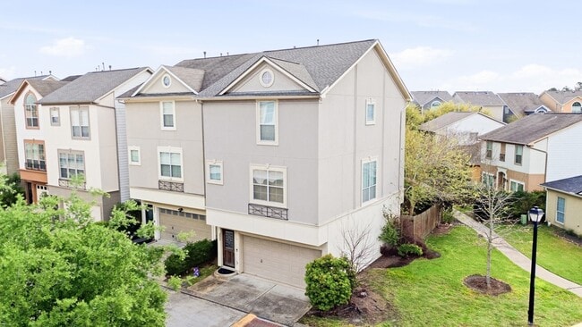 Building Photo - 3002 Clearview Cir