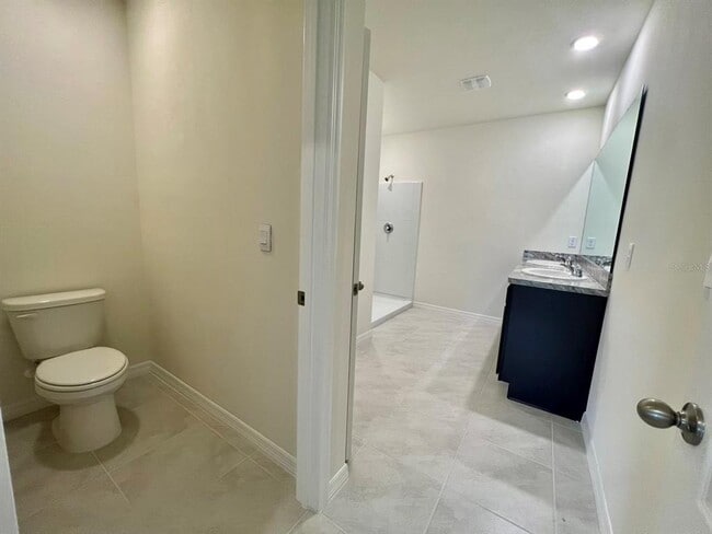 Building Photo - 308 Sofia Ln