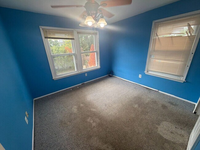 Building Photo - 4-Bedroom Home in Howell