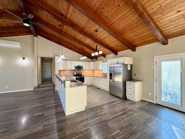 Building Photo - 3 BED 2 BATH HOME IN COTTONWOOD, CA WITH ACREAGE & $500 MOVE IN SPECIAL