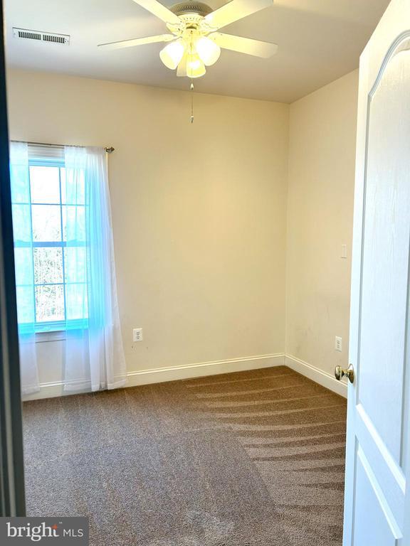 Building Photo - 8777 Sandy Beach Ln