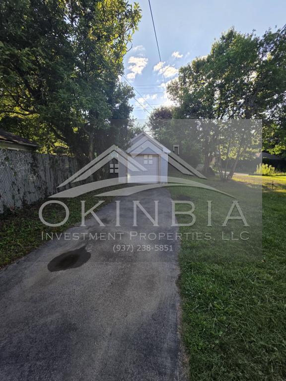 Building Photo - 1815 Catalpa Dr.