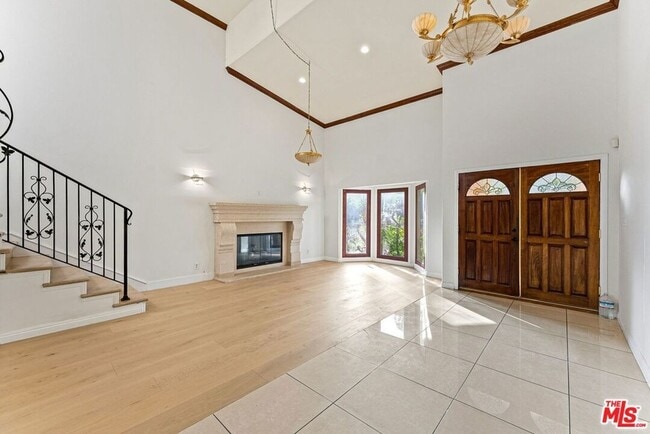 Building Photo - 15123 Greenleaf St