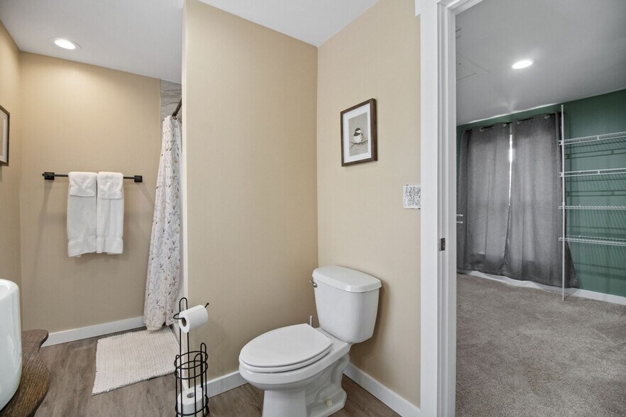 Building Photo - 502 Liberty St