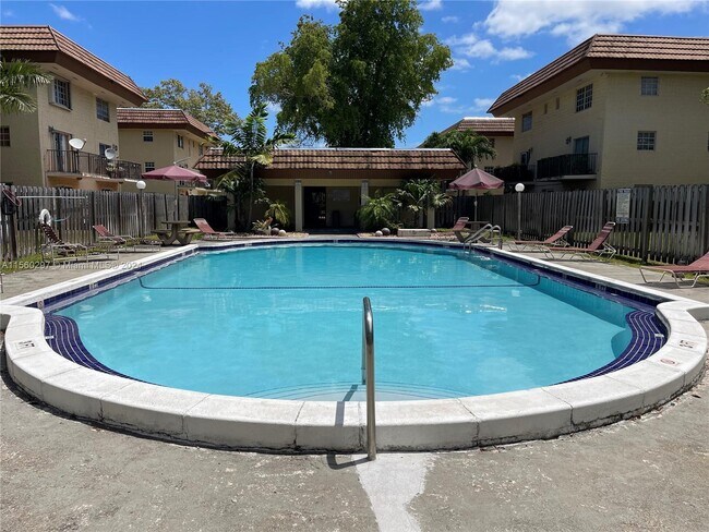 Primary Photo - 8600 SW 109th Ave