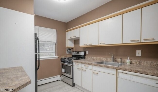 Building Photo - 2467 NJ-10