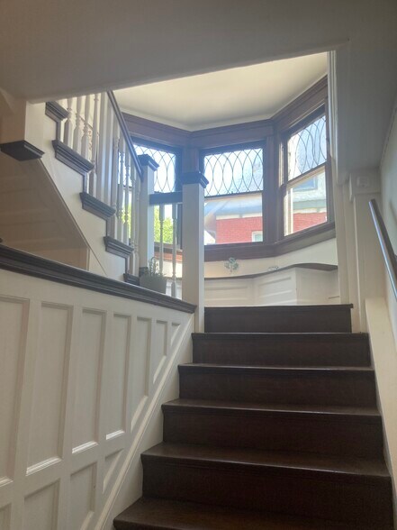 Building Photo - 3784 Washington St