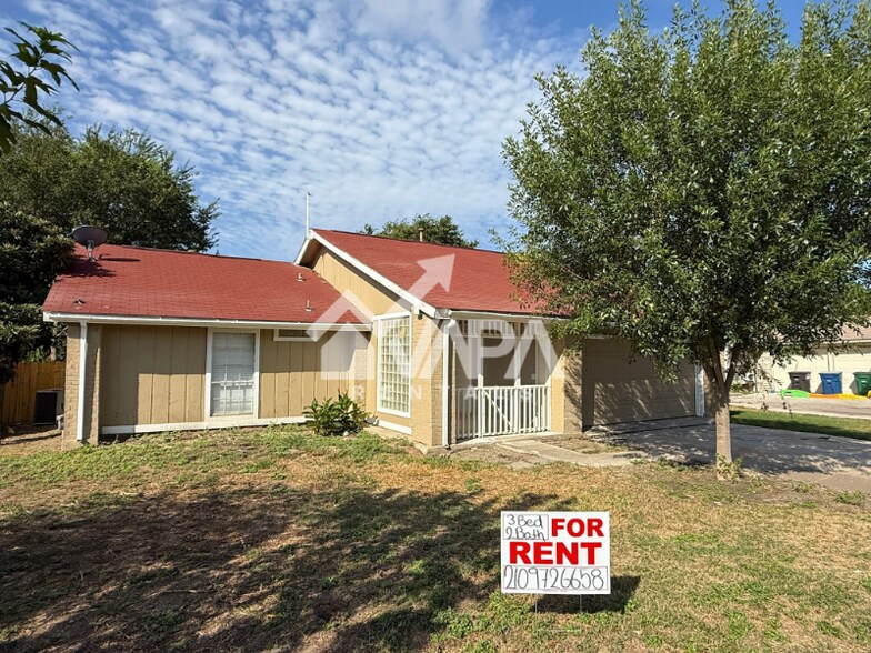 Building Photo - 4558 Los Ranchitos St