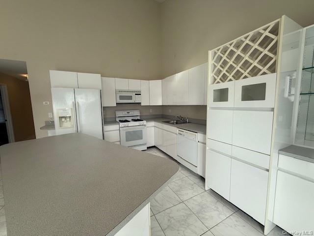 Building Photo - 310 Jersey Ave