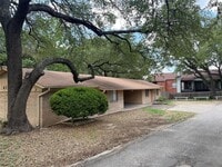 Building Photo - 6710 Circle S Rd