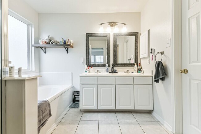 Building Photo - 22538 Goss Spring Ct