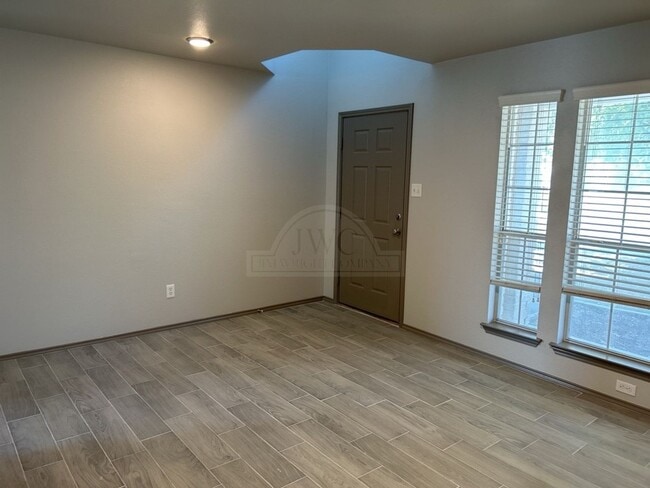 Building Photo - 5308 Birmingham Cir