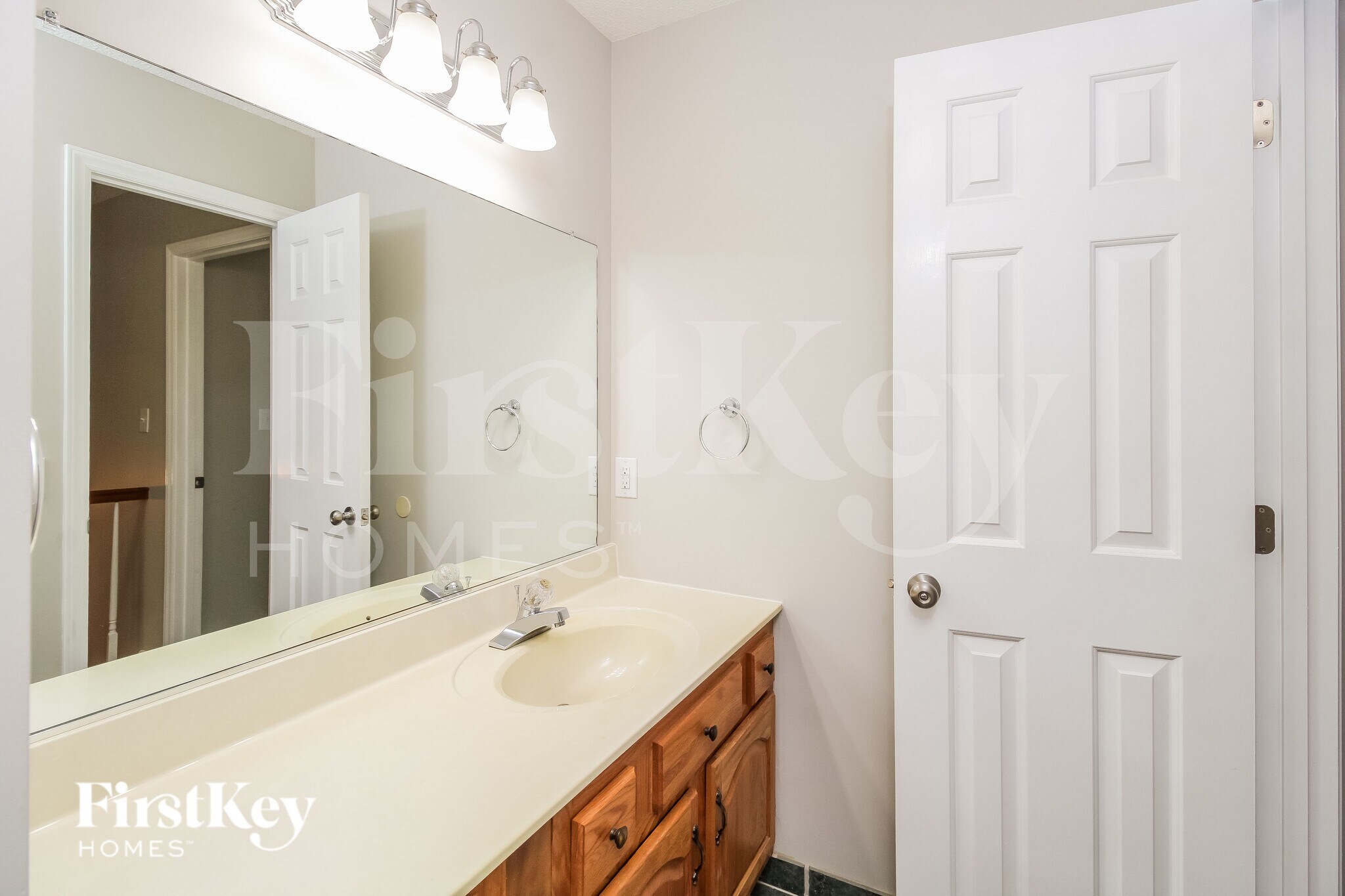 Building Photo - 1301 Westminster Dr