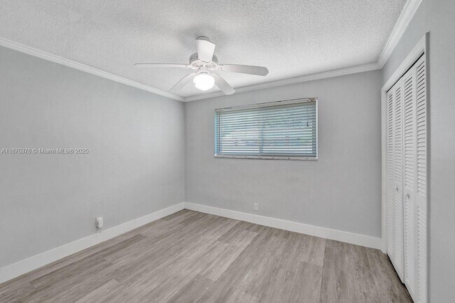 Building Photo - 5031 SW 88th Terrace