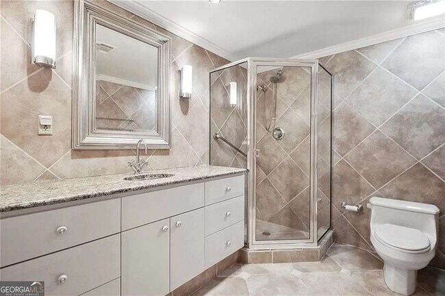 Building Photo - 460 Ivy Park Ln NE