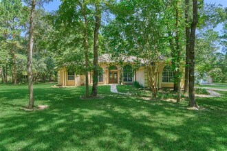 Building Photo - 10506 Crestwater Cir