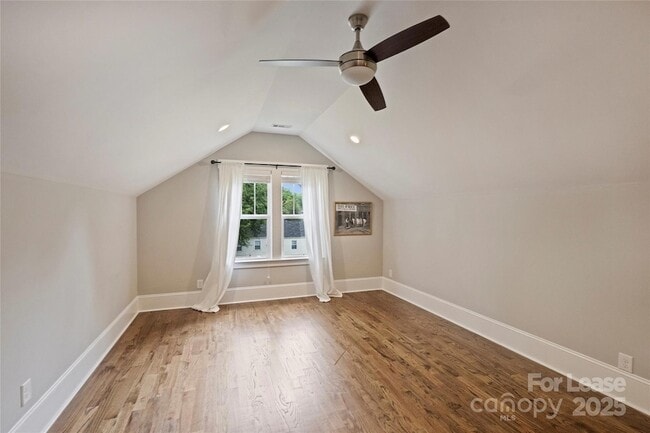 Building Photo - 126 N Smallwood Pl