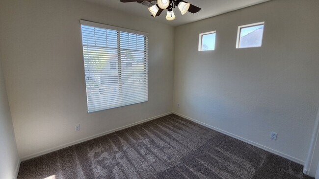 Building Photo - 4 Bedroom Home at the Grange in the Power ...