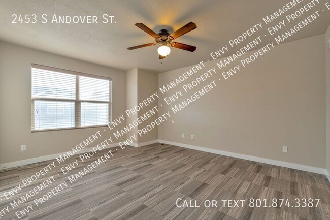 Building Photo - 2453 Andover St