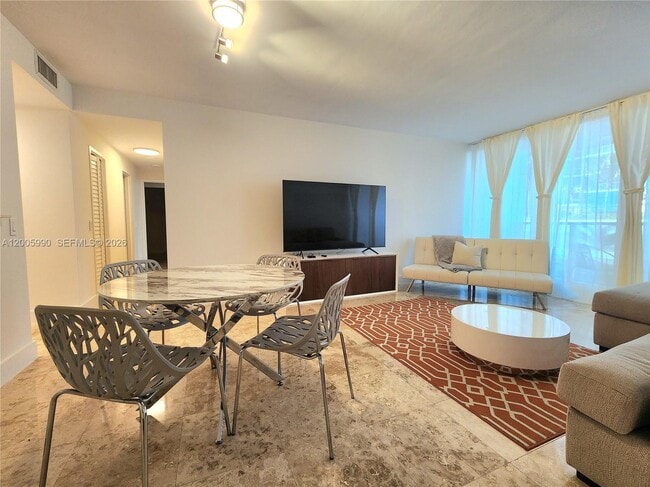 Building Photo - 3505 S Ocean Dr