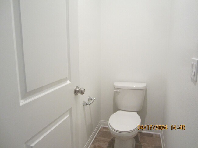 Building Photo - COOL POOL, PARKS AND NEAR NEW 3 BR PLUS DEN IN MEINFEE