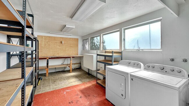 Building Photo - 1118 Keith Ave