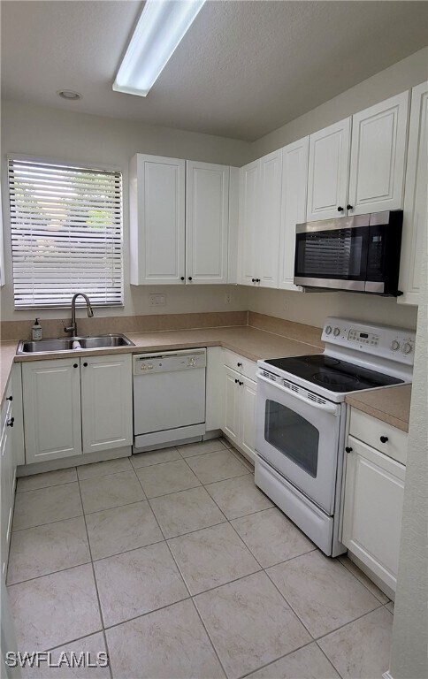 Building Photo - 848 Sweet Lake Cir
