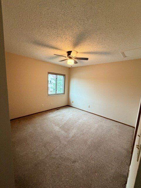 Building Photo - 159 N Terrace Ave